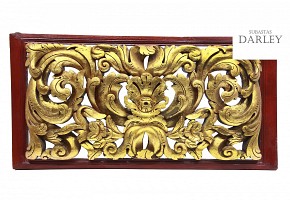 Carved wood lintel with acanthus scrolls, Indonesia