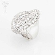 Fantastic white gold and diamond ring 6.35cts