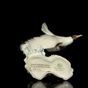 Three porcelain figurines “Birds”, 20th century - 2