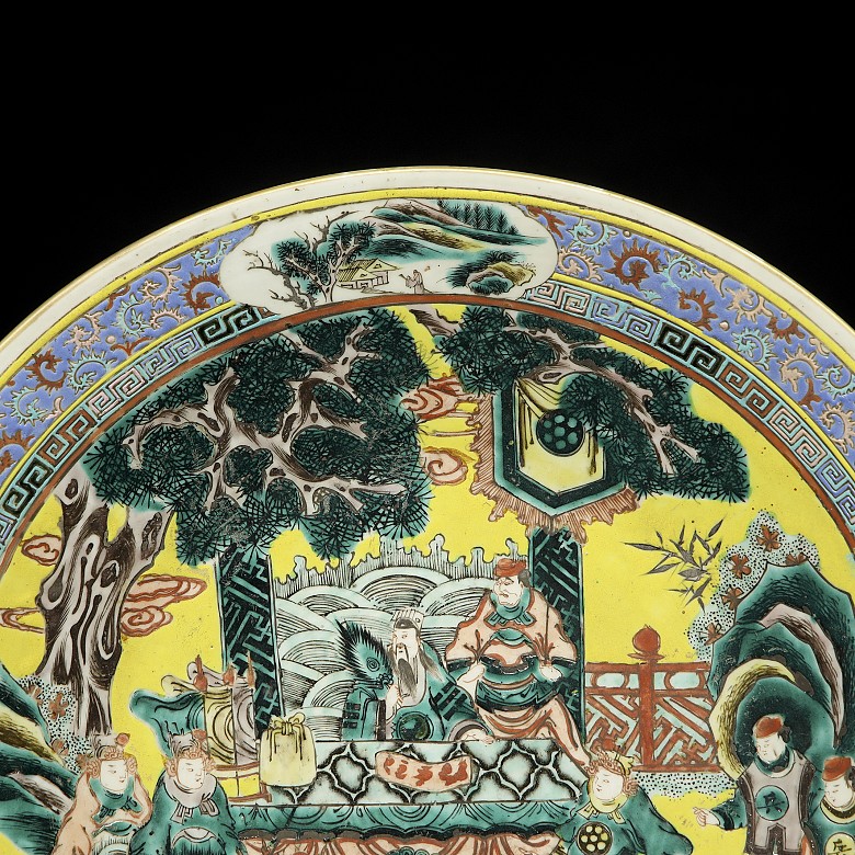 Green family ‘Imperial Court’ porcelain dish, Qing dynasty