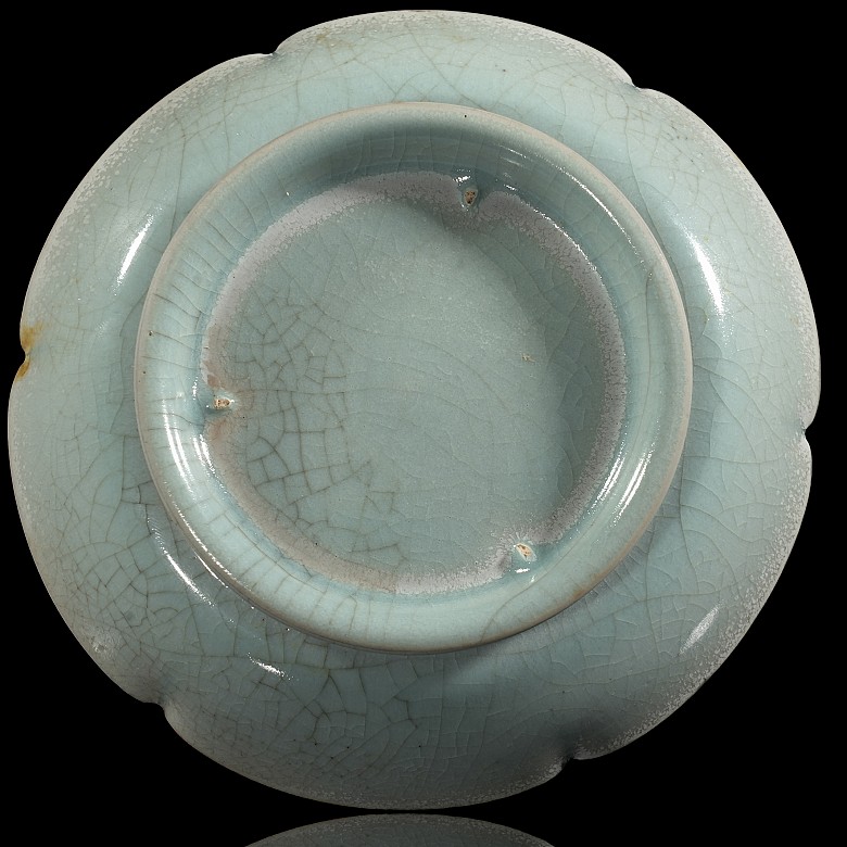 Celadon ware lobed dish, Song Dynasty