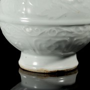 Celadon-glazed ware ‘Flowers’ vase, Yuan dynasty