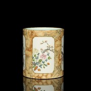 Porcelain Brush Pot ‘Flowers’, with Qianlong Seal