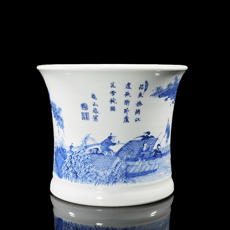 Enamelled porcelain vessel ‘Fishermen’, Qing dynasty