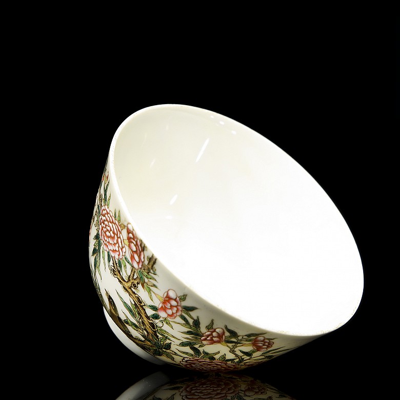 A porcelain bowl with peonies, 20th century