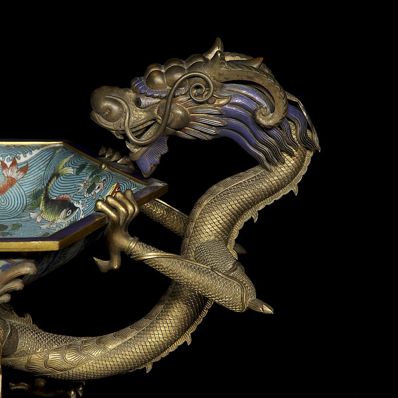 Large bronze and cloisonné “Dragons” centerpiece, Qing dynasty