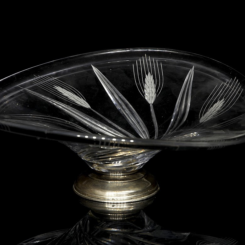 Glass fountain with silver base, 20th century