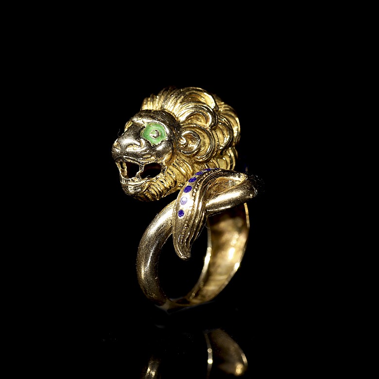 Yellow gold ring ‘Lion's head’