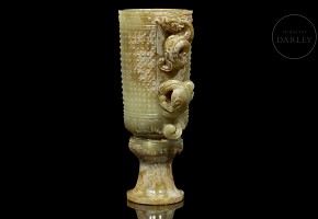 Carved jade cup with foot “Dragon”, Western Han dynasty