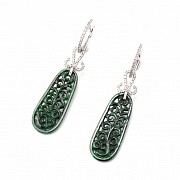 Pendientes desmontables con jadeíta y diamantes.