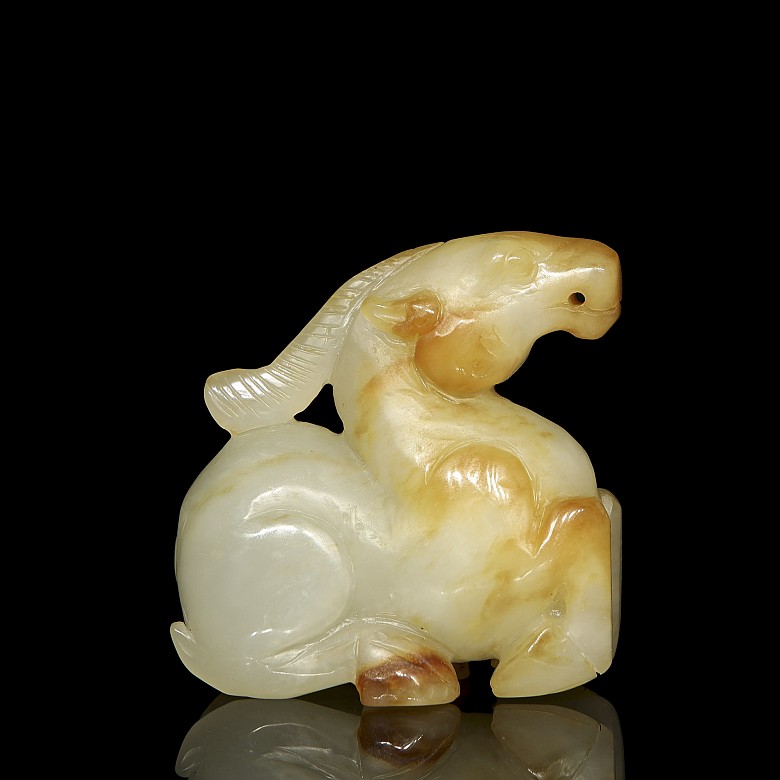 Carved jade pendant 