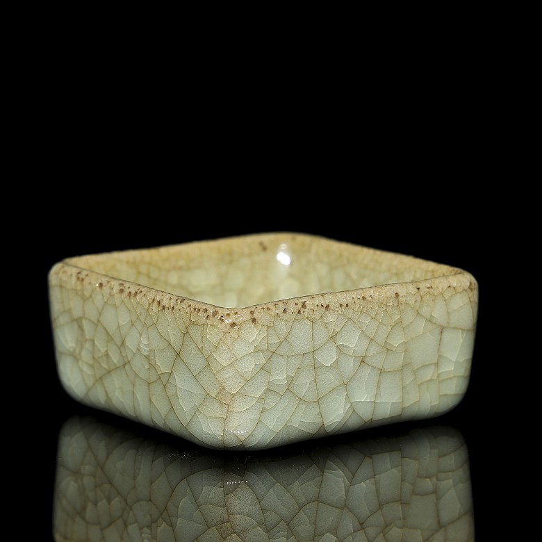 Glazed ceramic square vessel, Song style - 5