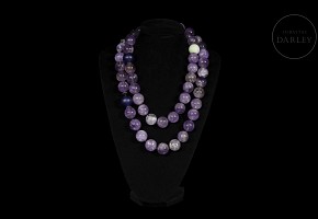 Amethyst, glass and jade bead necklace, Qing dynasty