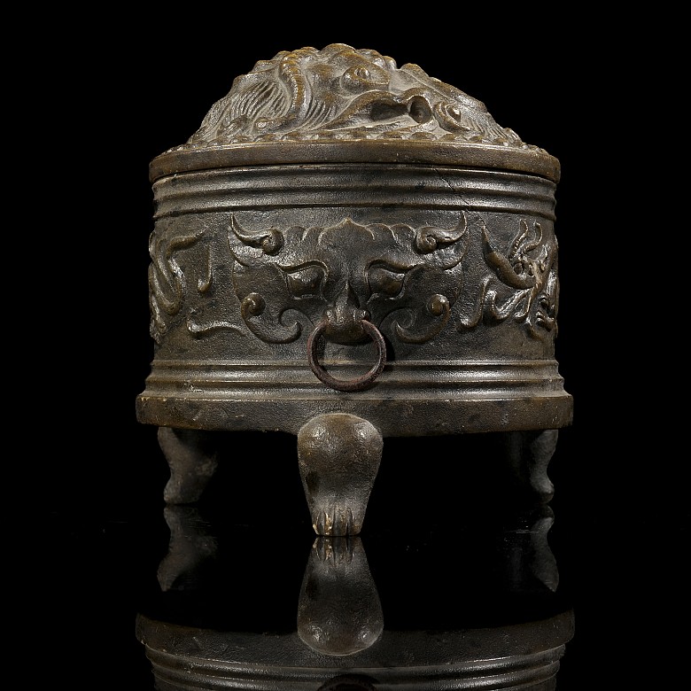 Carved stone censer ‘Dragons’, Han style