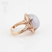 Gold ring in 18k rose gold, diamonds and lilac jadeite.