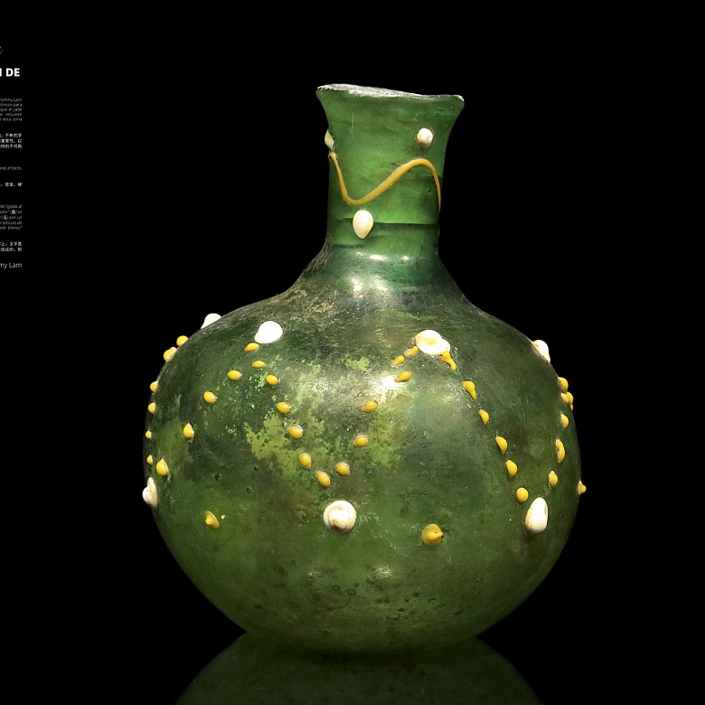 Green glass flask, Tang dynasty