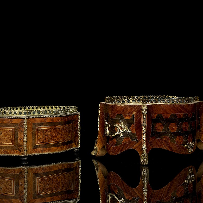 Two wooden flowerpots, Napoleon III, late 19th century - 1