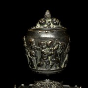 Bronze writing desk ‘Bacchus’, 17th-18th century - 7