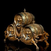 Marconell carvings. Low pineapple with three carved barrels, 20th century. - 7