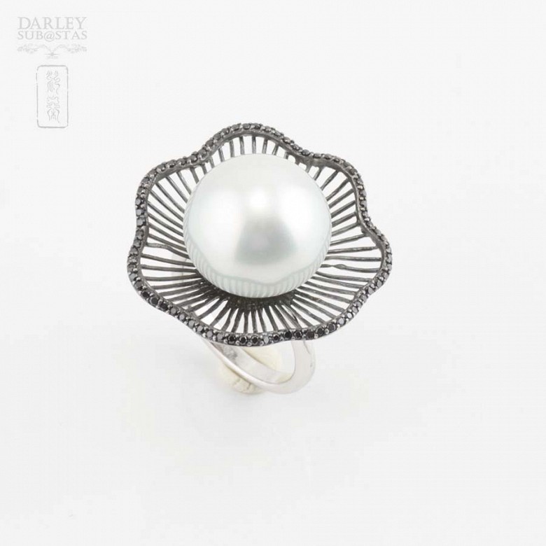 Australian pearl ring and black diamonds.