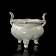 Yuan-style ‘Guan’ glazed ceramic censer