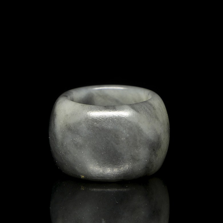 Anillo de arquero de jade, dinastía Qing