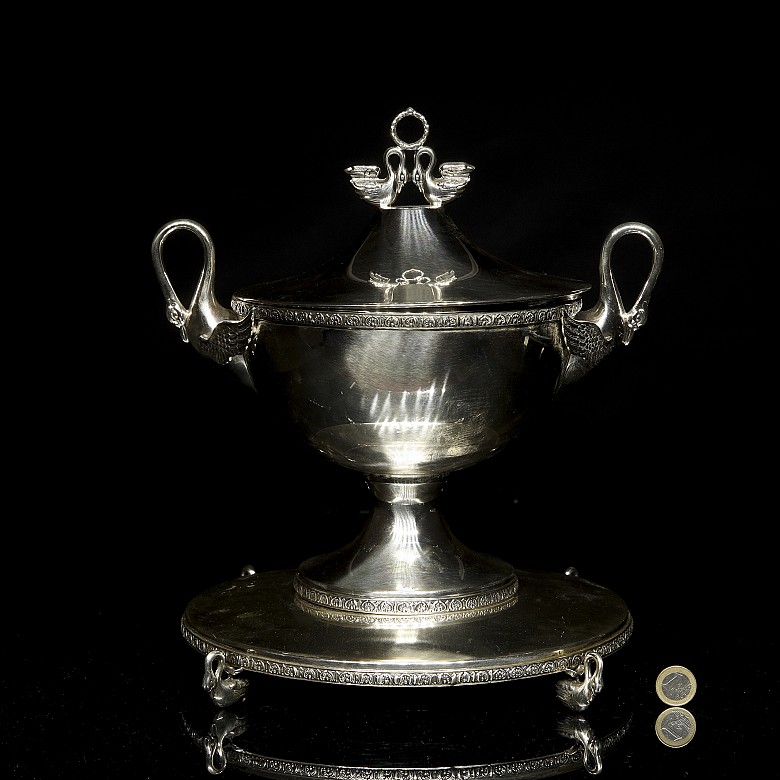 Spanish silver tureen ‘Swans’, 20th century