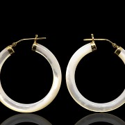 Pendientes de nácar natural y oro amarillo 18 k