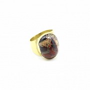 18k yellow gold ring with agate.