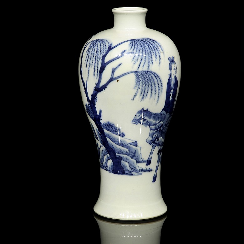 Meiping vase in blue and white, Qing dynasty