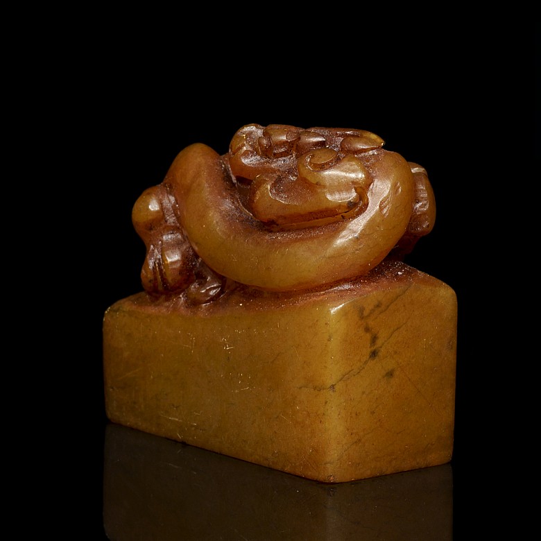 Hard stone seal with dragon, 20th Century