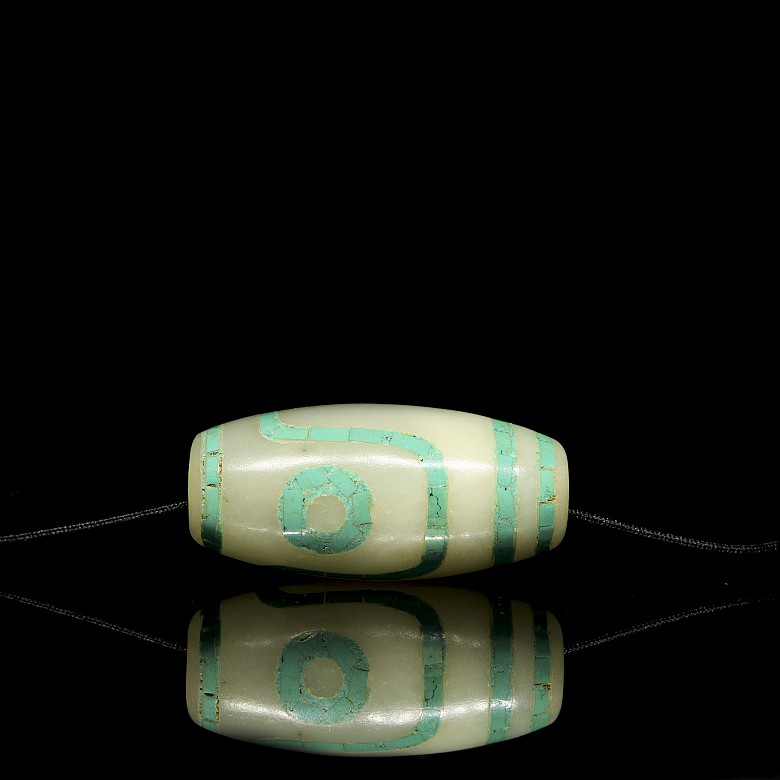 Jade ‘Dzi’ bead with turquoise, Tang dynasty