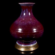 Ceramic vase with “flambé” glaze, Qing dynasty