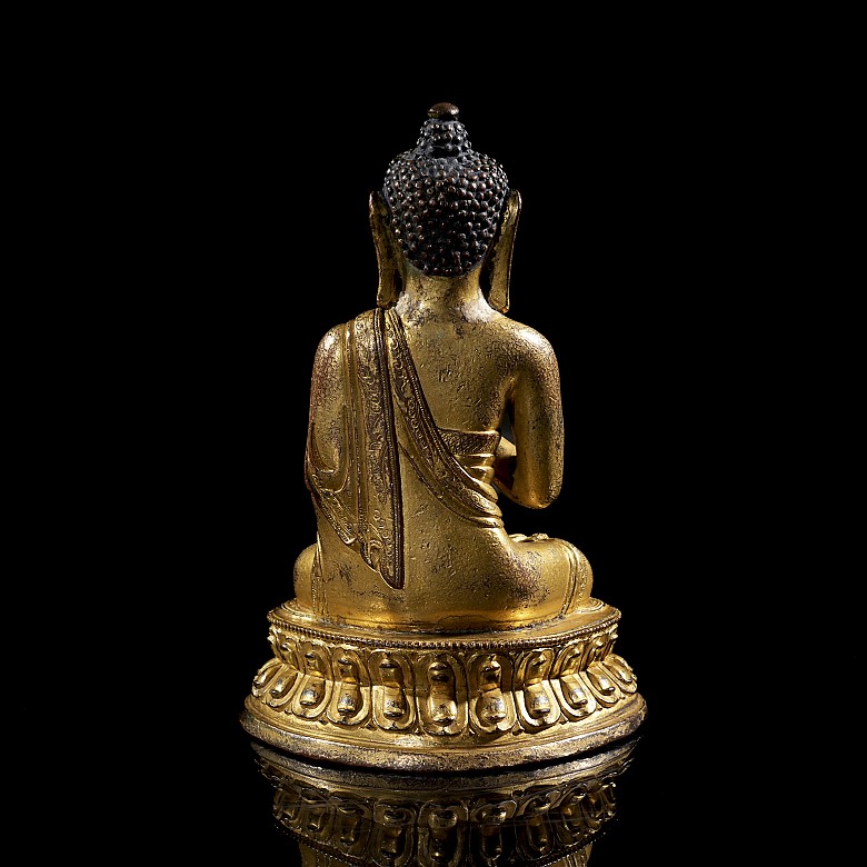 Gilt-bronze figure ‘Shakyamuni Buddha’, Qing dynasty