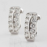 Earrings in 18k white gold and 20 diamonds of 1.82 cts