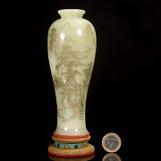 Pequeño jarrón de jade de Hetian, dinastía Qing