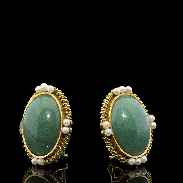 Pendientes de oro amarillo 18 kt, piedras y perlas, s.XX