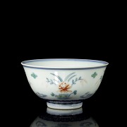 Chinese bowl with lotus flowers, Qianlong mark