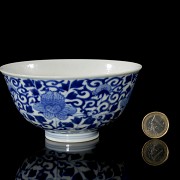 Blue-and-white ‘Lotus’ glazed bowl, Qing dynasty