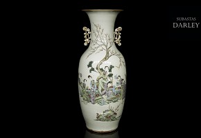 Porcelain vase ‘Ladies in the garden’, 19th century