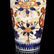 Japanese porcelain vase, 20th century