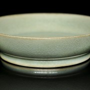 Small ceramic ‘Ruyao’, Song-style vessel