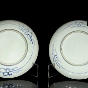 Pareja de platos azul y blanco, Japón, S.XIX