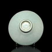 Small glazed ceramic ‘Ruyao’ bowl, Song style