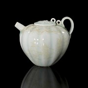 Tetera de porcelana con vidriado celadón, estilo Song