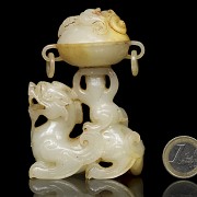 White jade oil lamp, Han dynasty