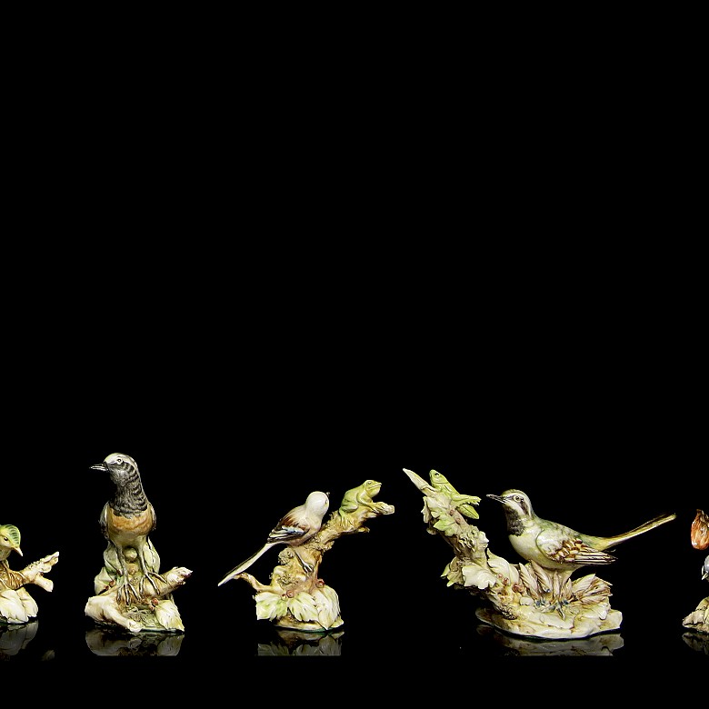 Ten porcelain birds, 20th century