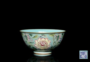 Porcelain enamelled bowl ‘Peonies’, with Yongzheng seal