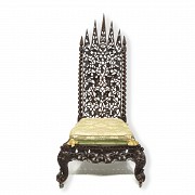 Burmese carved wooden chair, early 20th century - 1