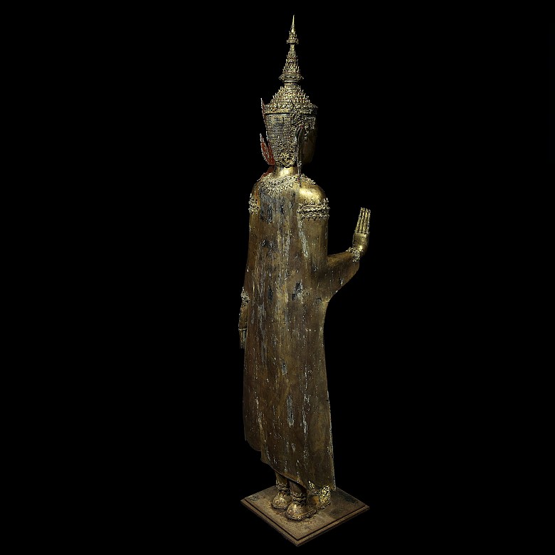 Thai Buddha in golden bronze, 20th century